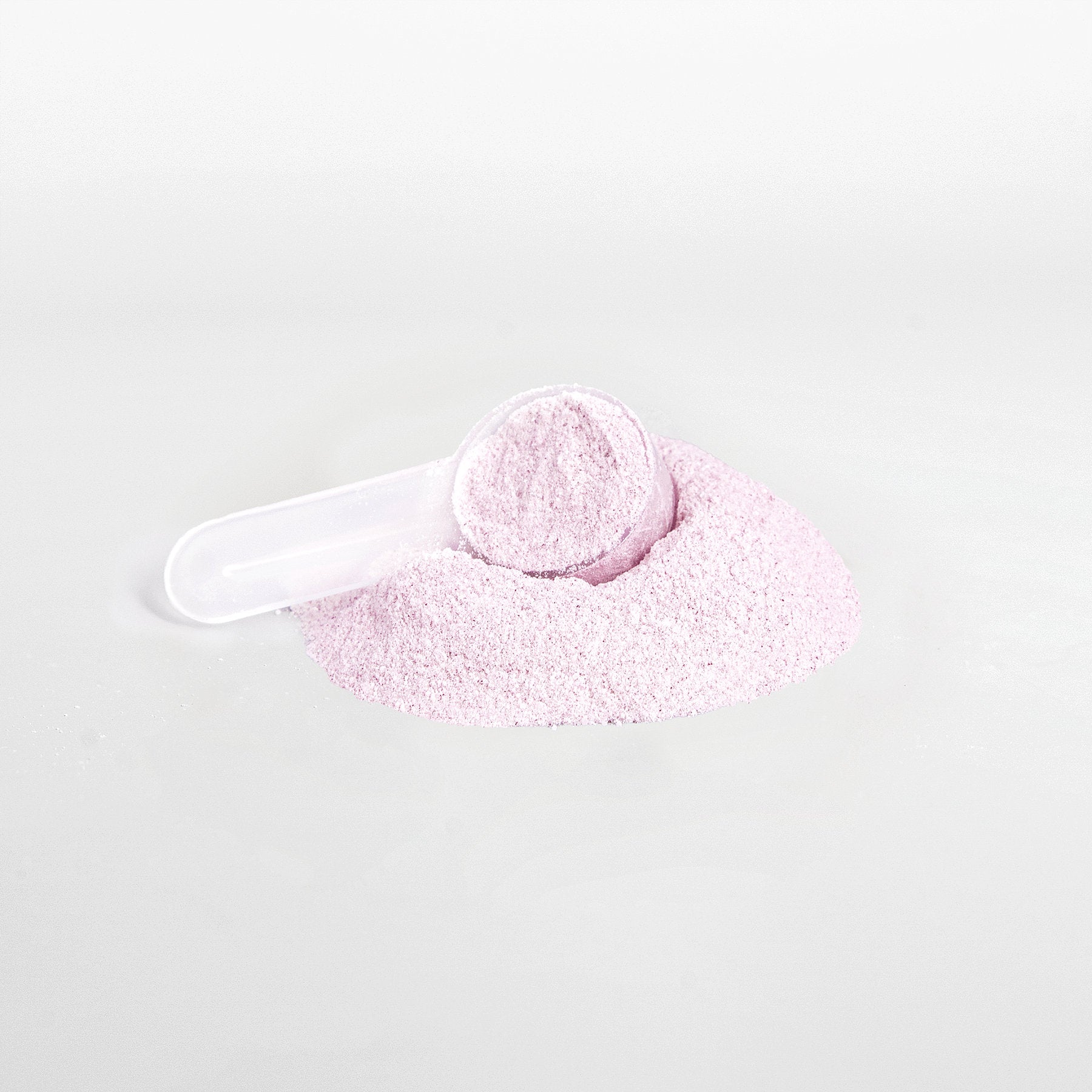 1000Supplements Energy Powder Fruit Punch scoop with powder